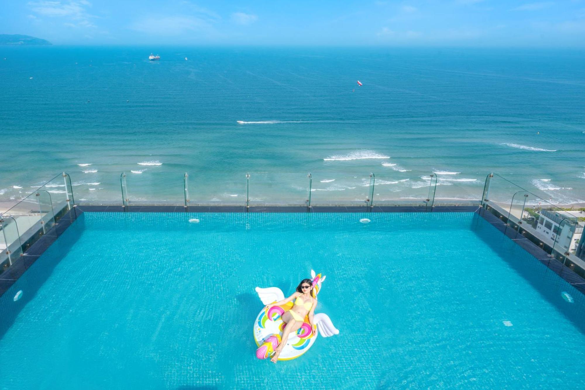 Canvas Hotel 4*